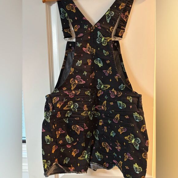 ⭐️ 5 For $25 HT Denim Shortall Butterfly Overalls (S) - Picture 2 of 4